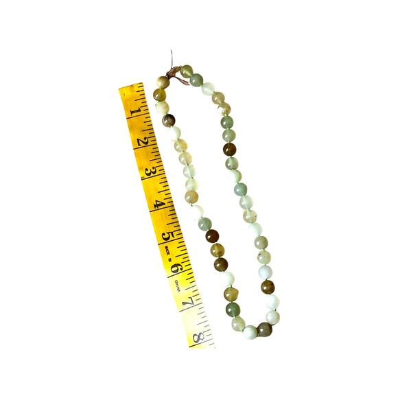 Vintage Chrysoprase Necklace, 14kt Gold Clasp Beaded Green Gemstone Necklace - Picture 3 of 6